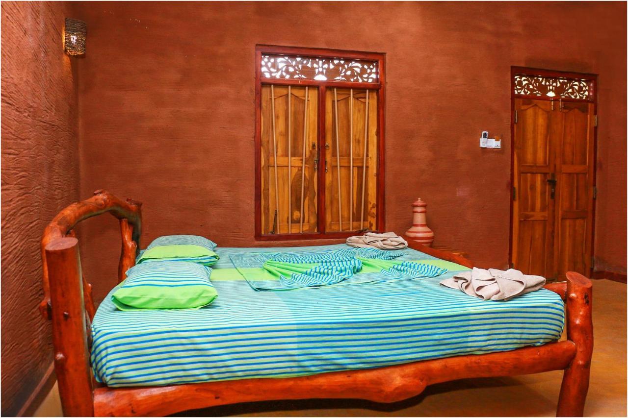 Yala Peace Cottages ティッサマハーラーマ エクステリア 写真